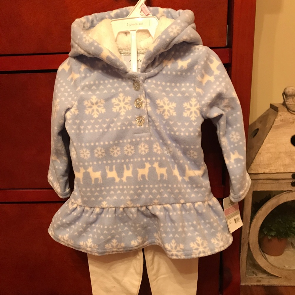 NWT Carters 9 Month Fleece Snowflake hooded outfit